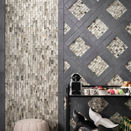 Haisen & Graphite wall